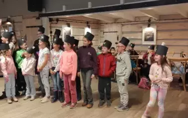 dDMeQNUw